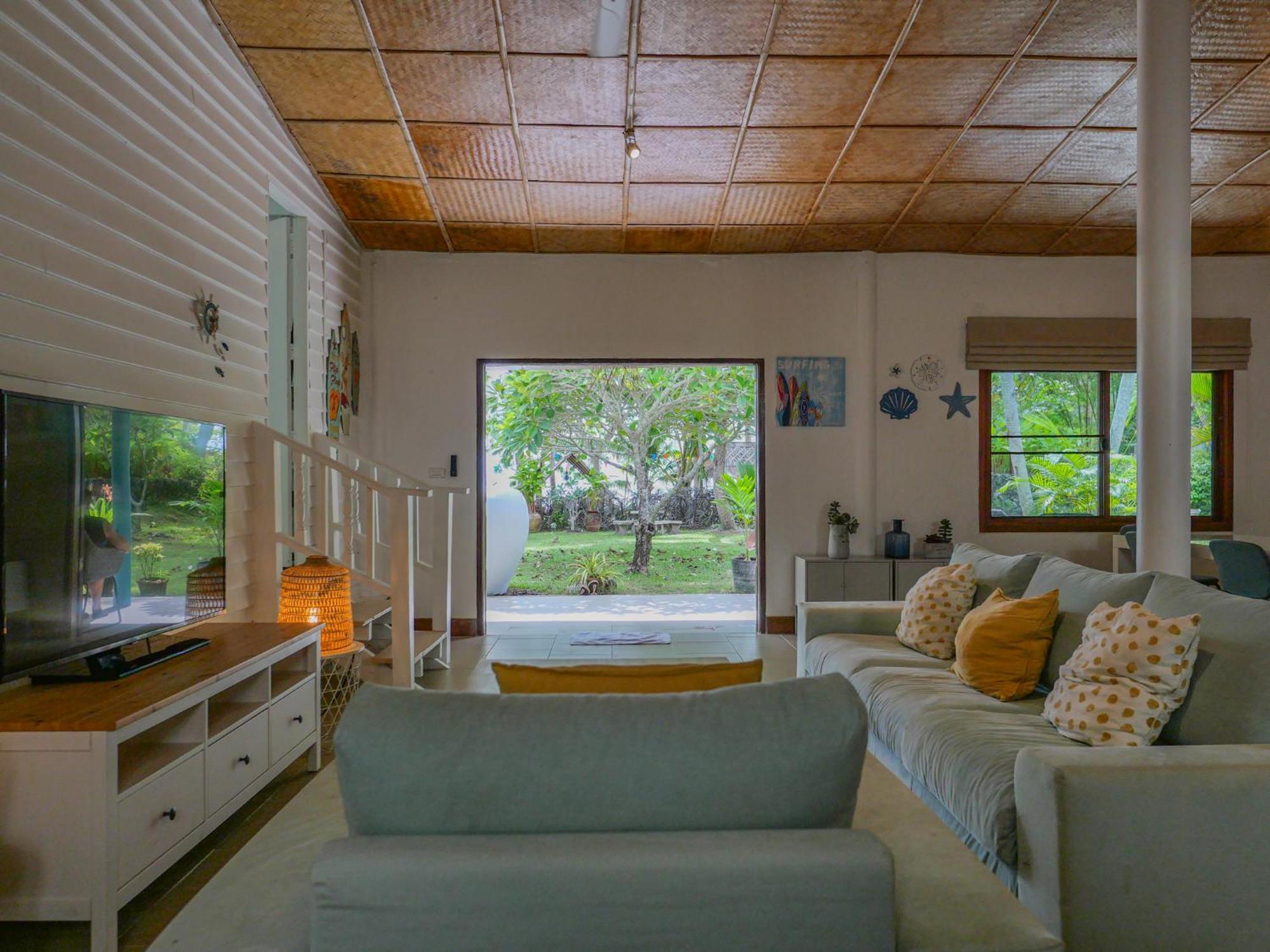 The Wooden House 3br - Sunset Garden * Taling Ngam-stranden